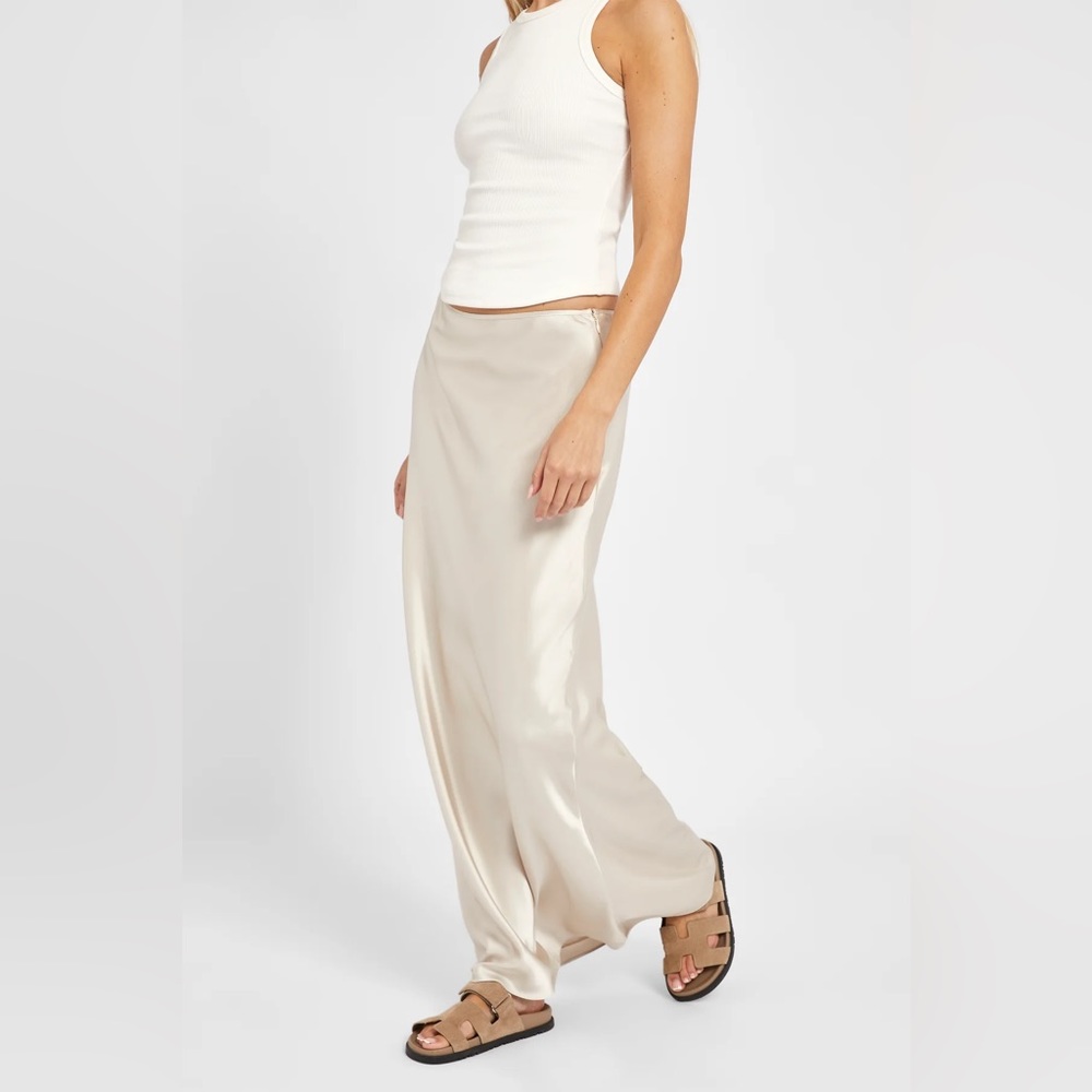 BOA SATIN MID RISE MAXI SKIRT - Picture 4 of 6
